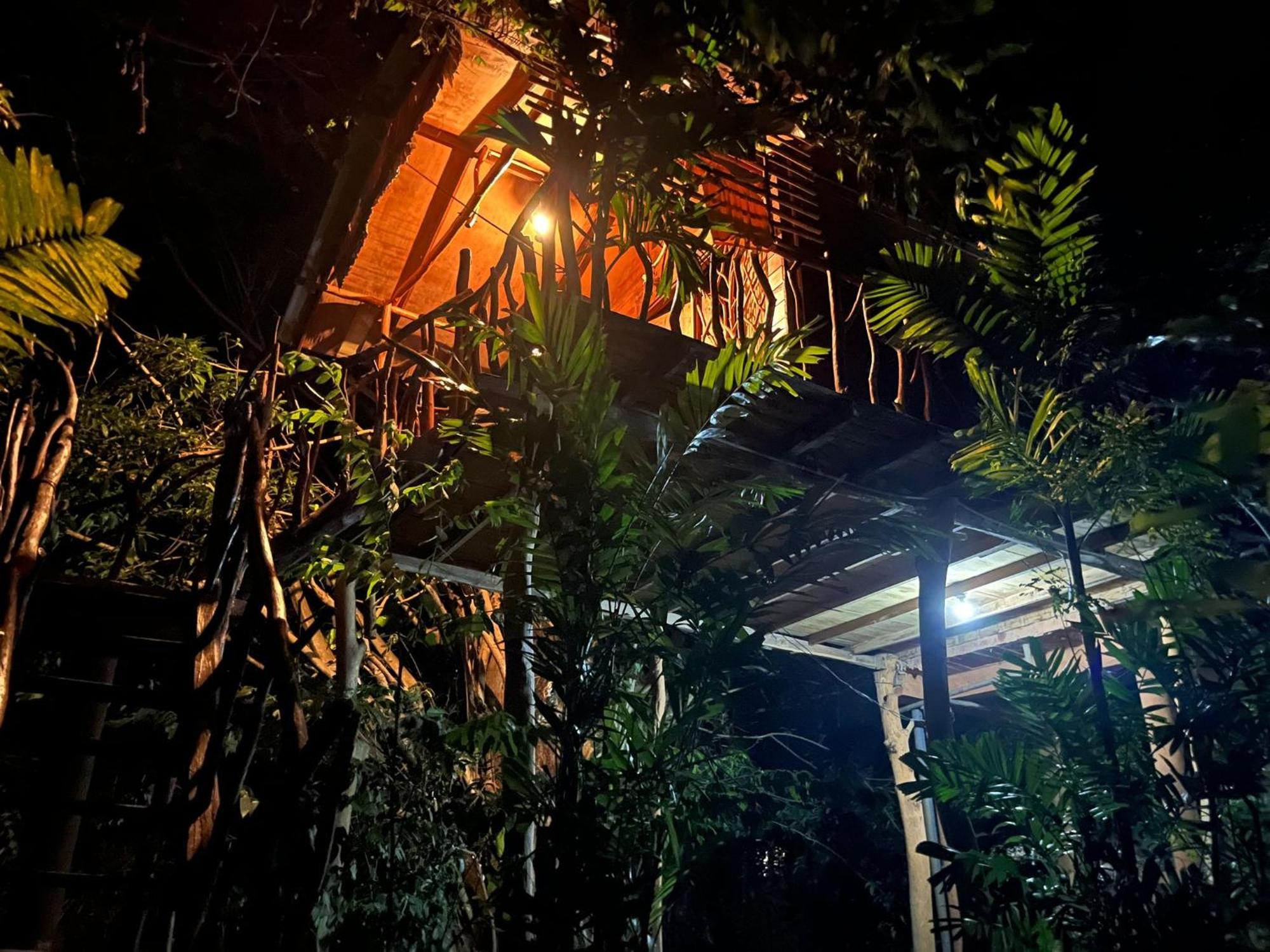 Hotel Sigiriya Rock Gate Tree House Exterior foto